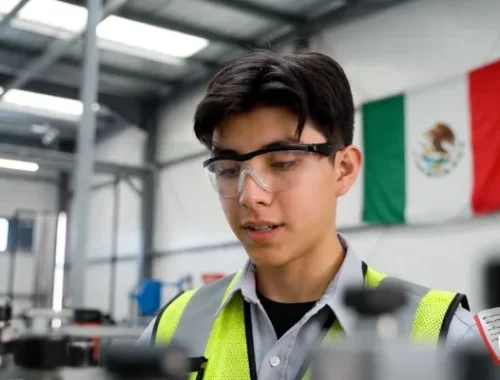 Jóvenes Construyendo el Futuro